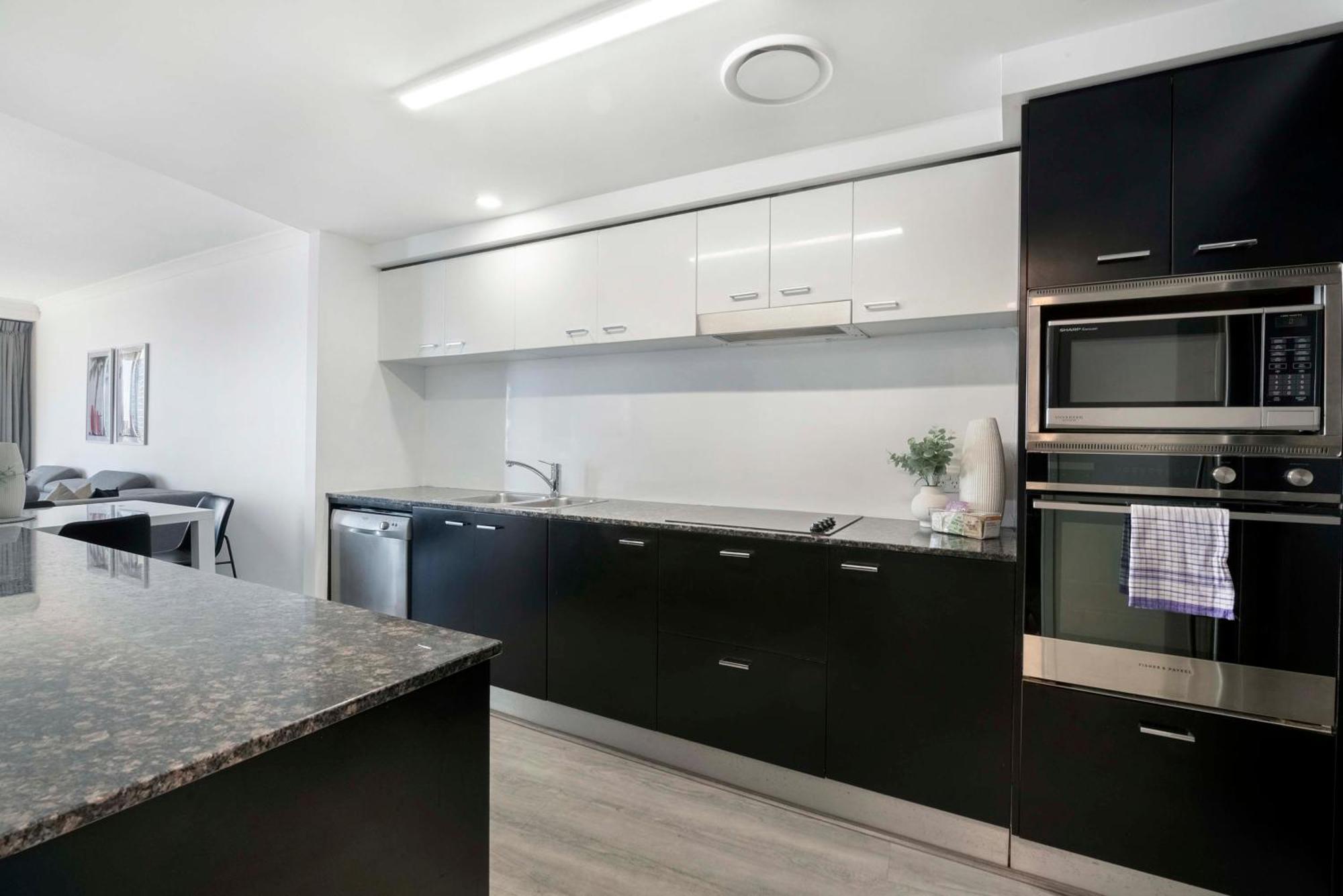 Chevron Renaissance - Self Contained & Privately Managed Apartments Голд-Кост Экстерьер фото